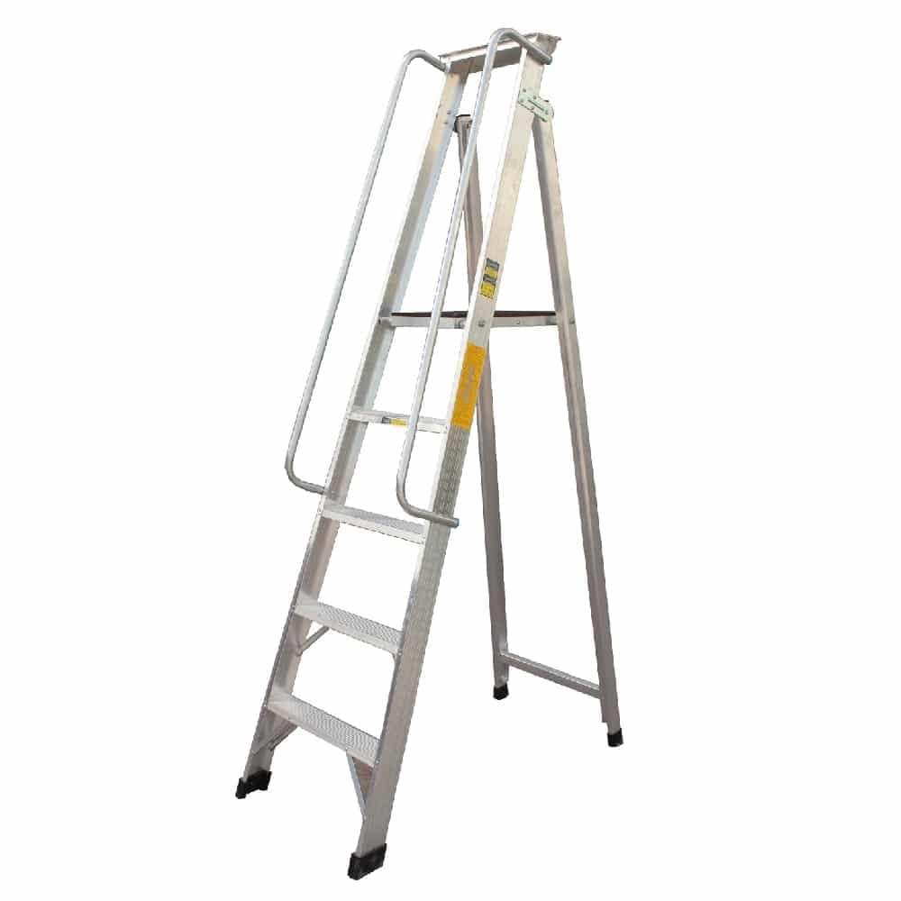 Heavy-Duty Step Ladder – Ladder supplier in UAE