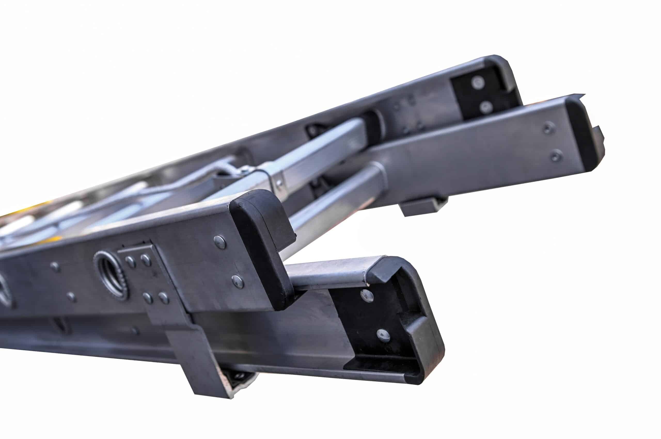 BSEN131 aluminium extension ladder Dubai – full extended height