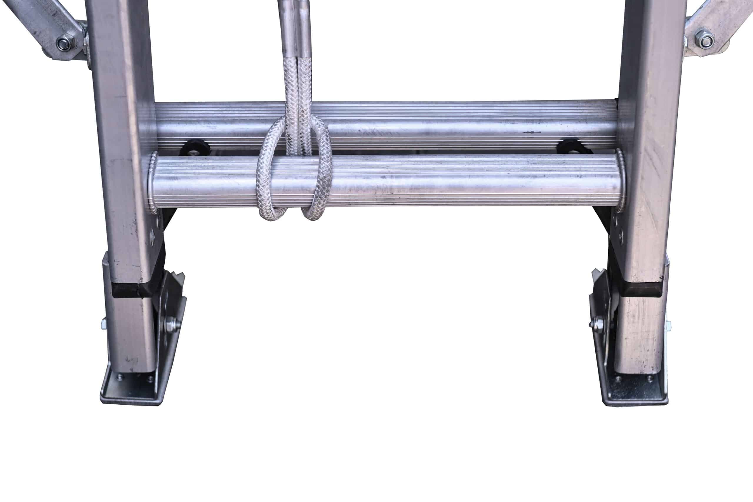 Extension ladder UAE – rung lock mechanism detail